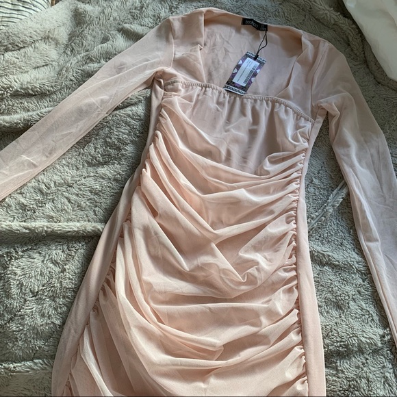 BOOHOO Ruched Mini-Dress - Picture 2 of 3